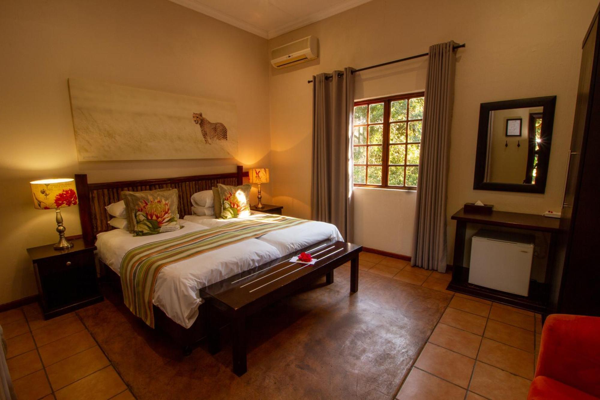 Emdoneni Lodge With Zululand Cat Conservation Project Hluhluwe Exteriér fotografie